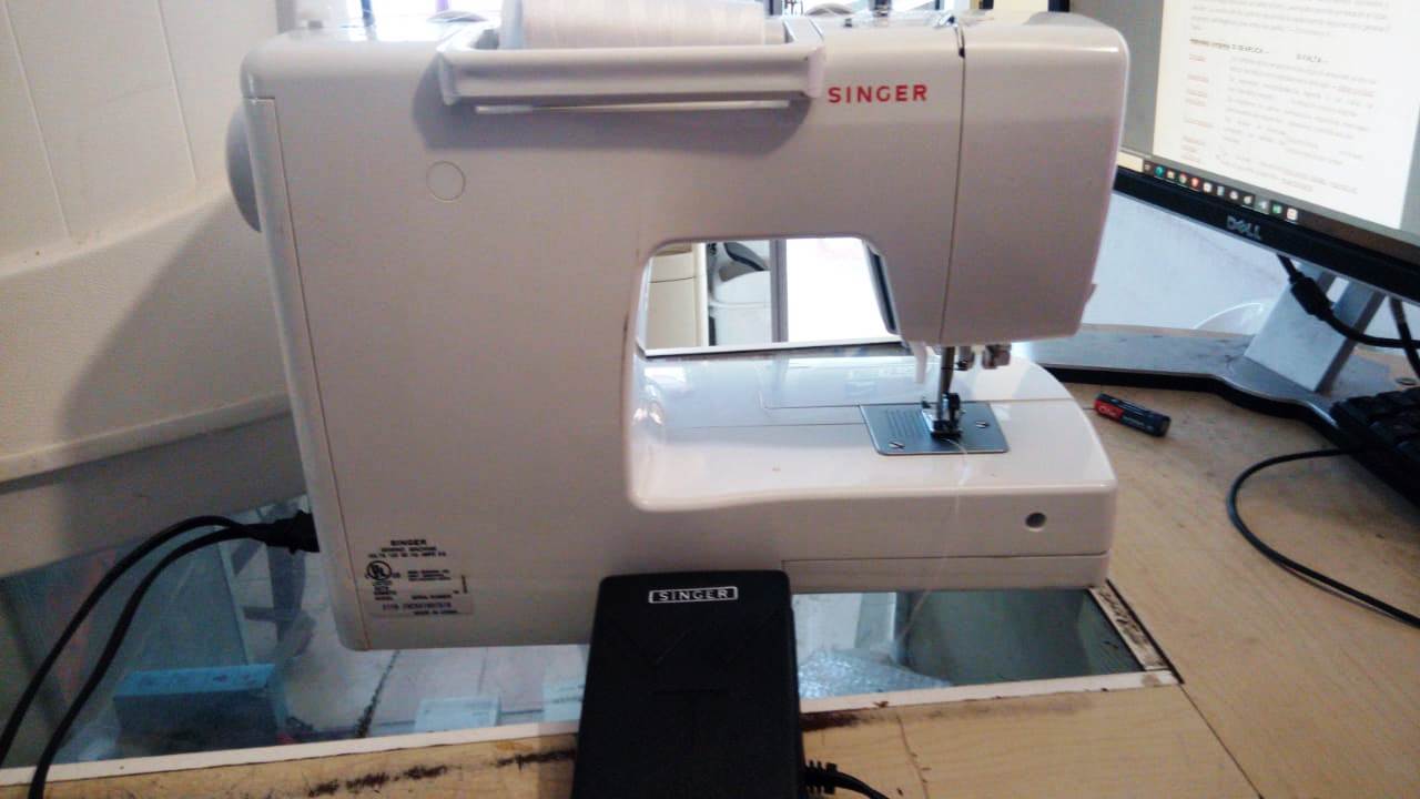 SE VENDE MAQUINA DE COSER ELECTRICA MARCA SINGER Foto 7320723-1.jpg