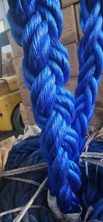 Soga de polieter azul  royo de 720 yarda  Foto 7320738-1.jpg