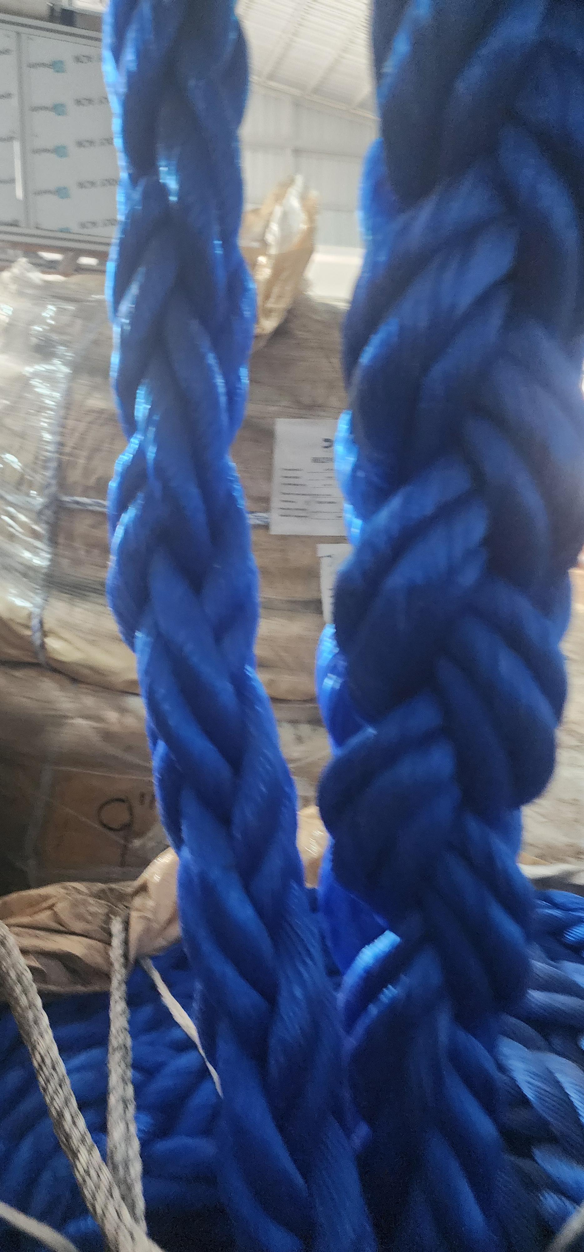 Soga de polieter azul  royo de 720 yarda  Foto 7320738-2.jpg