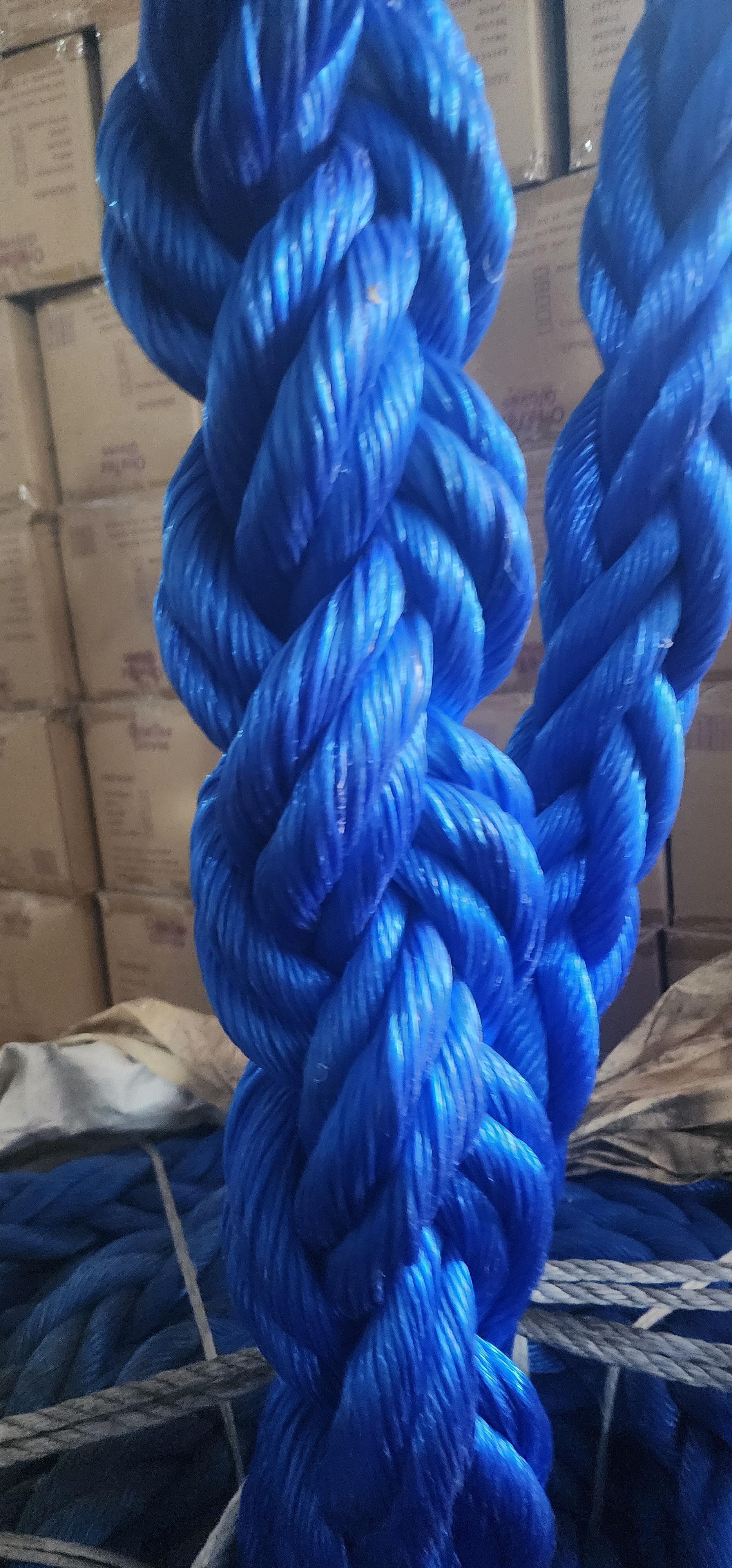 Soga de polieter azul  royo de 720 yarda  Foto 7320738-3.jpg
