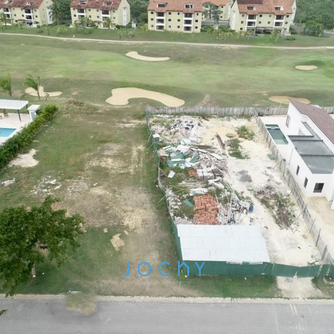 Jochy Real Estate vende solares en la Estancia Golf Resort R.D  Foto 7320747-2.jpg