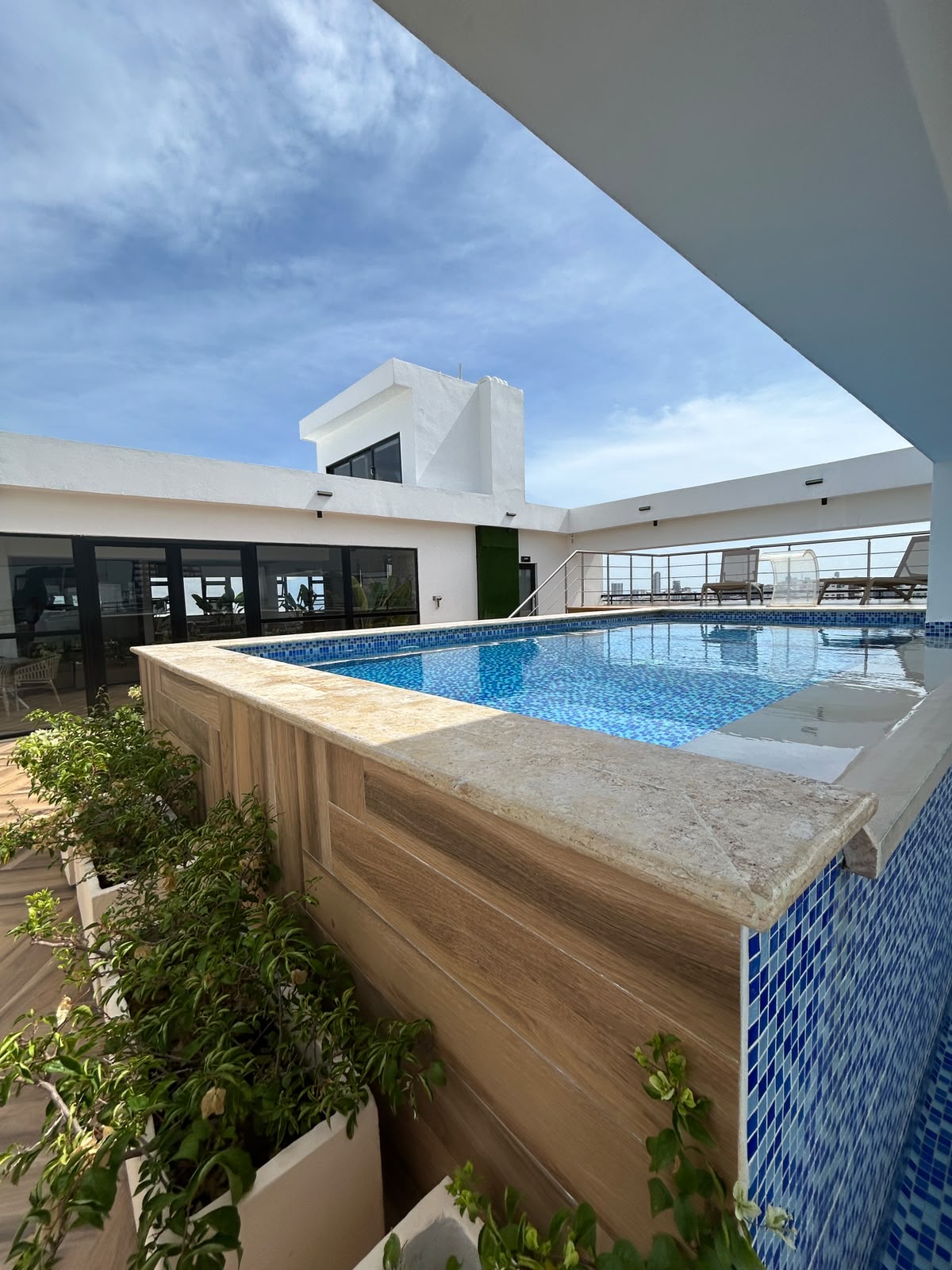 APARTAMENTO EN ALQUILER  TORRE BRANDON NACO Foto 7320806-4.jpg