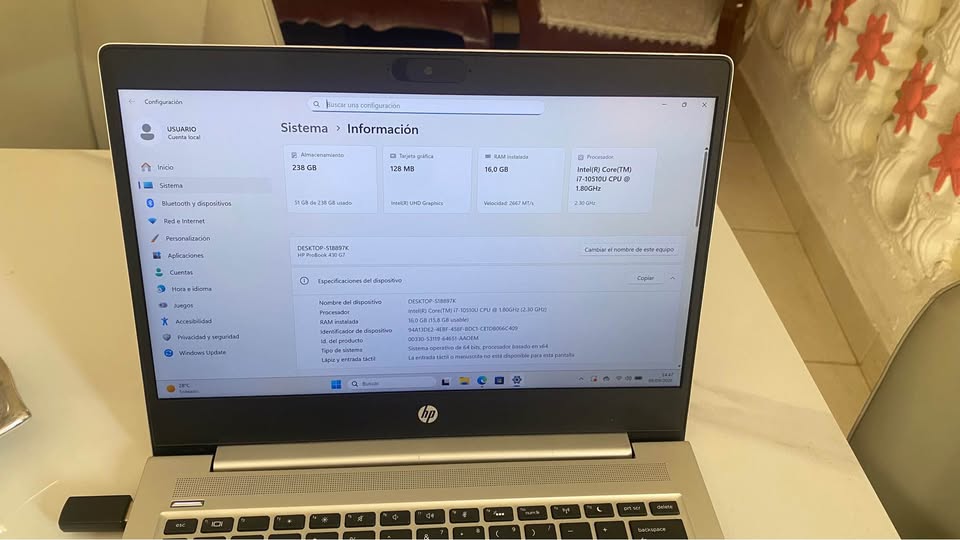 HP ProBook 430 G7  i7 10. Gen 1.8 GHz  16GB DDR4  256GB SSD  Teclado R Foto 7320807-5.jpg
