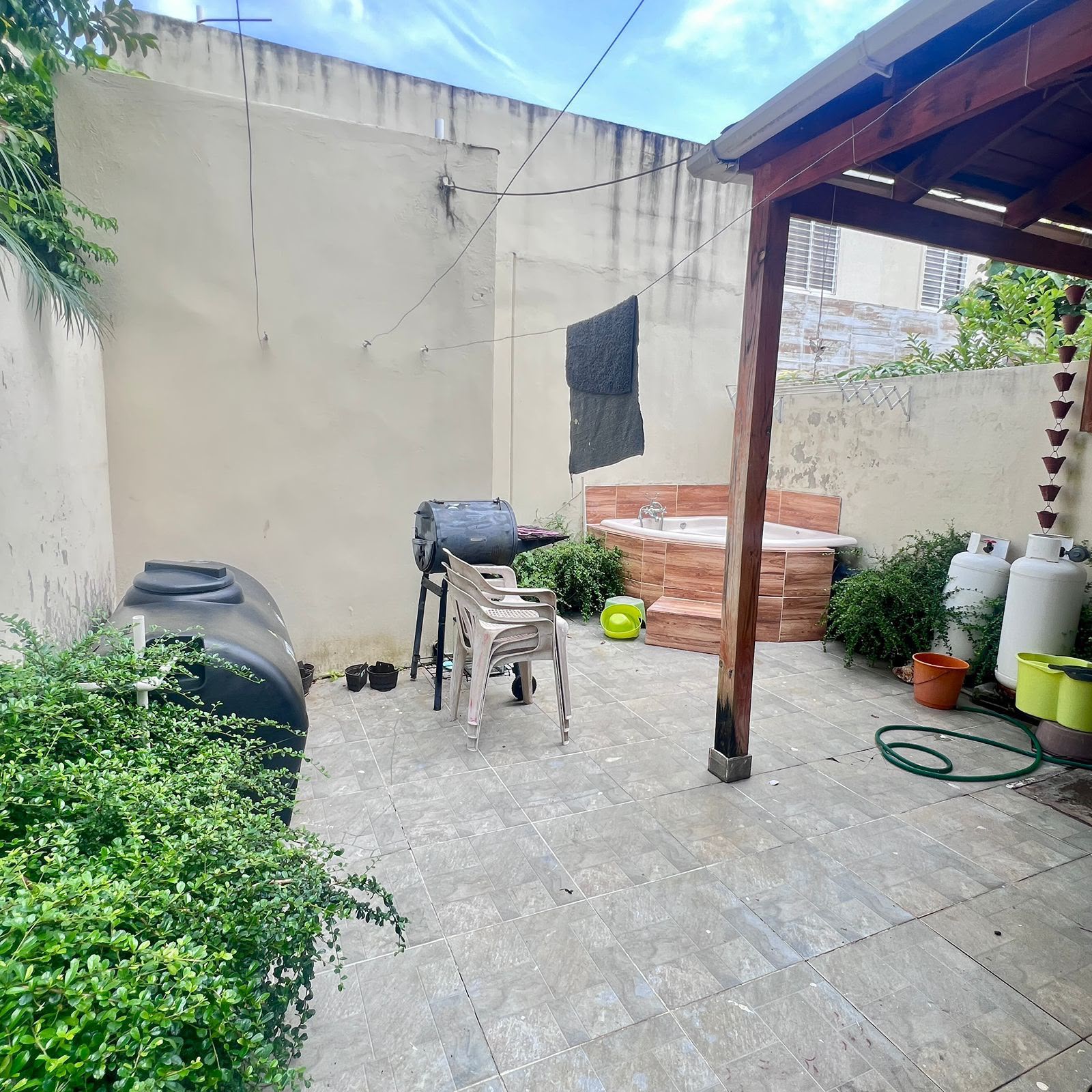 Casa en la Jacobo Majluta residencial se vende amueblada  Colinas del  Foto 7320811-3.jpg