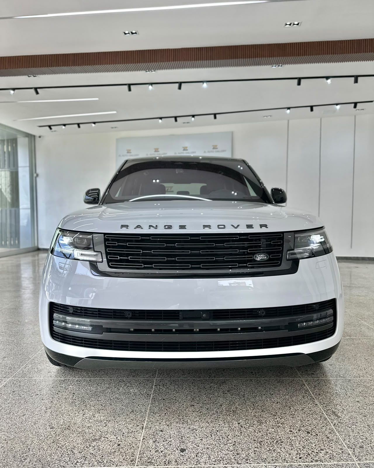 Range Rover Vogue 2023 Full  Foto 7320832-3.jpg