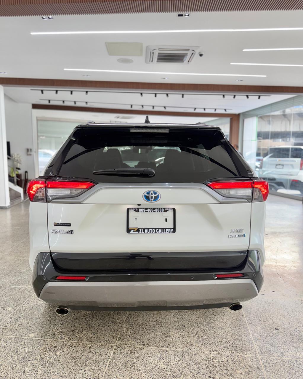 Toyota RAV4 XSE Hybrid 2020 Foto 7320833-2.jpg