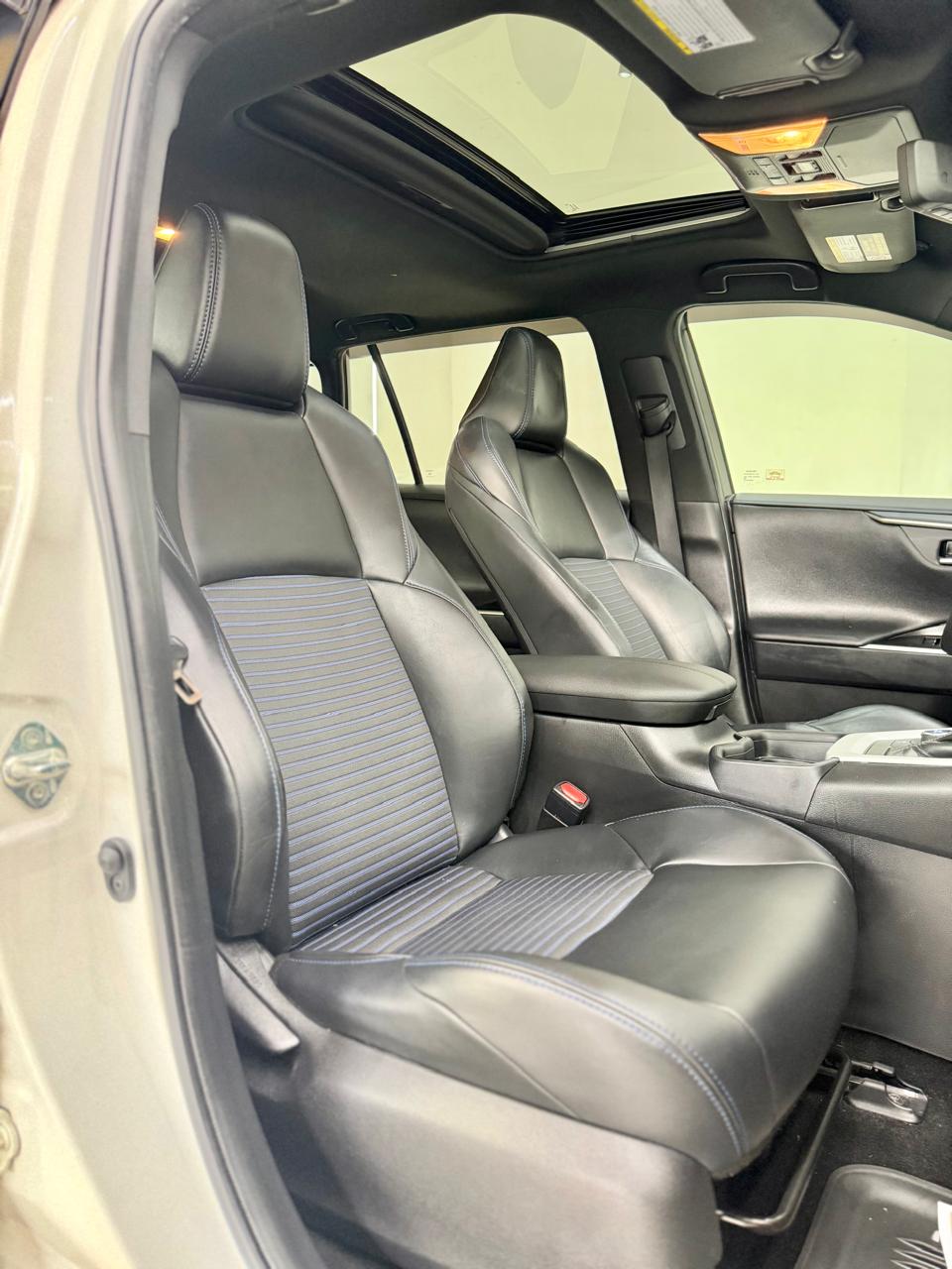 Toyota RAV4 XSE Hybrid 2020 Foto 7320833-5.jpg