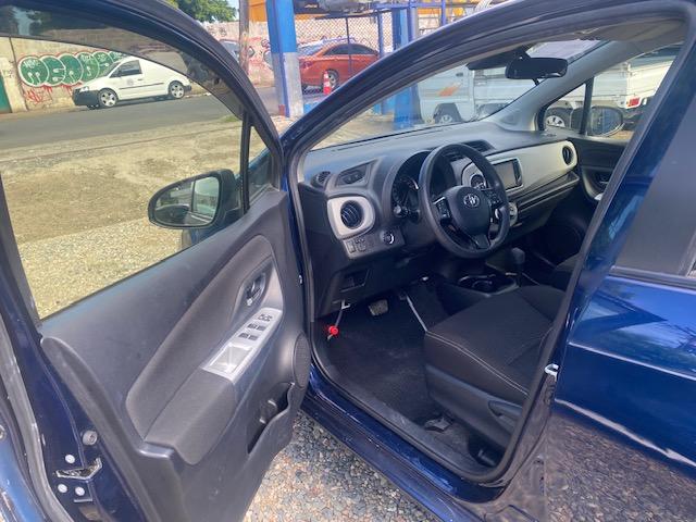 TOYOTA VITZ RECIEN IMPORTADO AÑO 2020 EXCELENTES CONDICIONES Foto 7320929-5.jpg