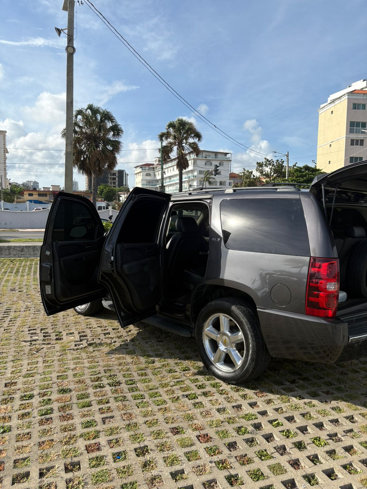 CHEVROLET TAHOE LTZ 2011 Foto 7320983-13.jpg