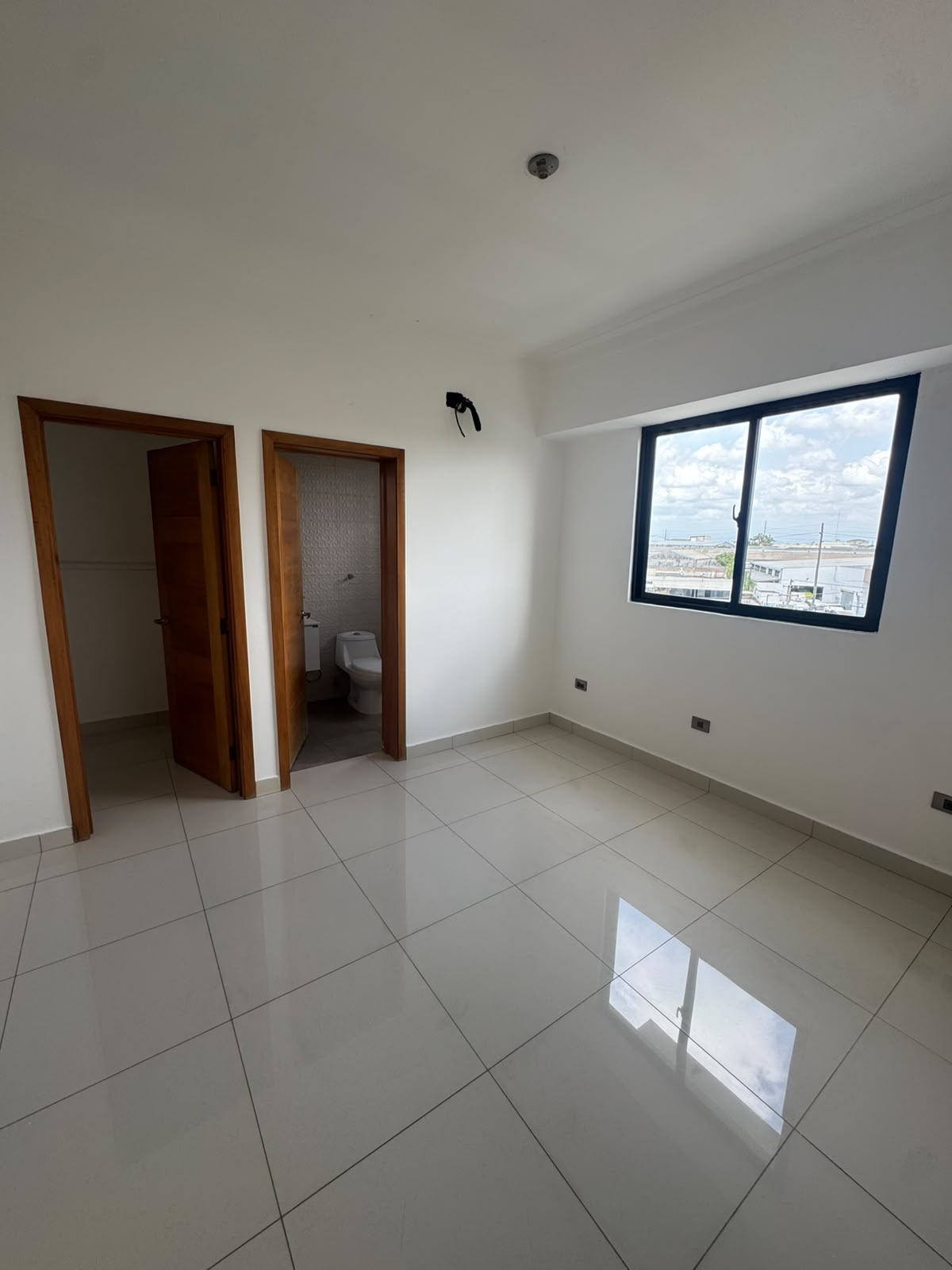 ALQUILO APARTAMENTO EN EL RENACIMIENTO UN 6 NIVEL Foto 7321033-4.jpg