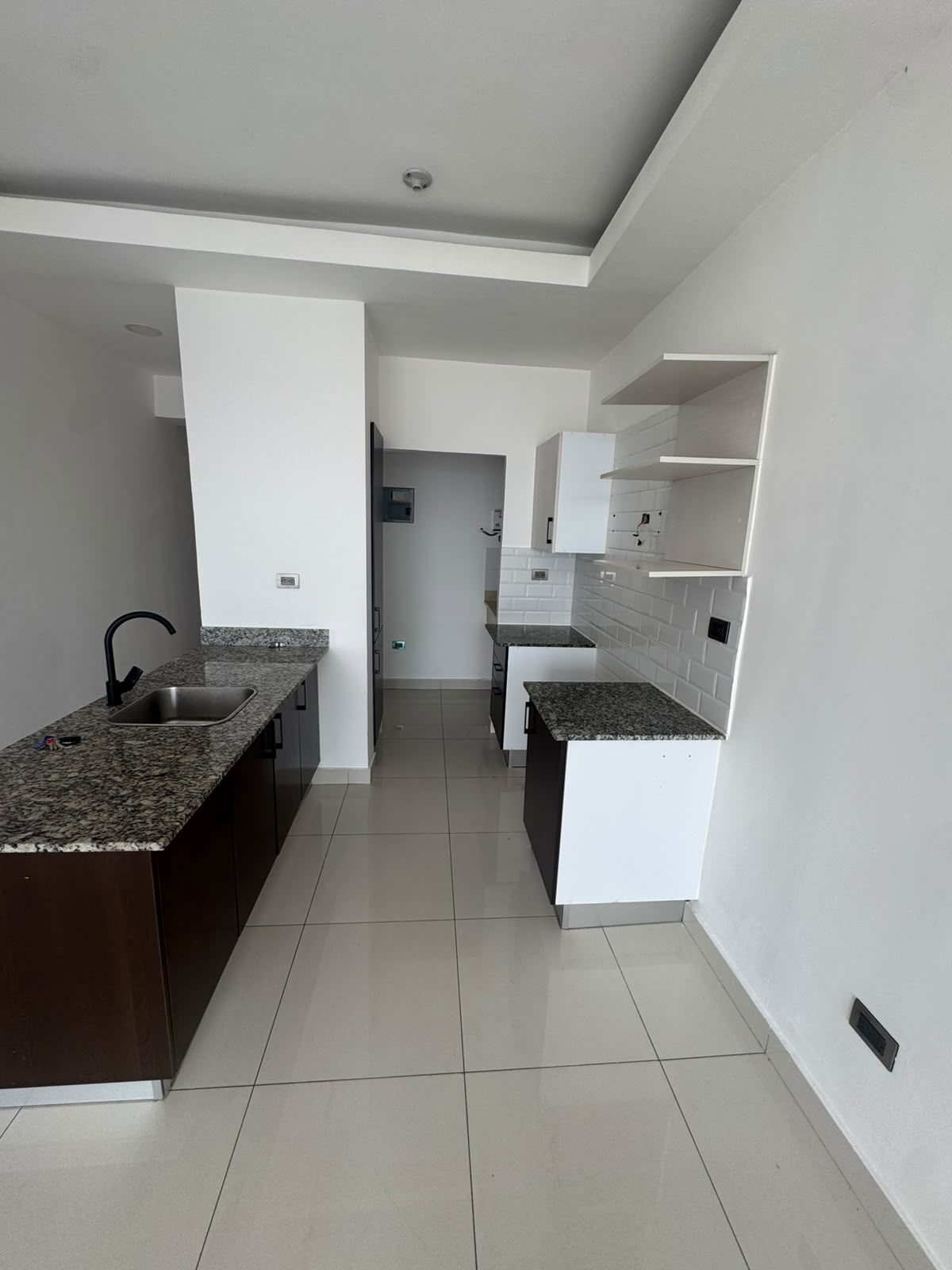 ALQUILO APARTAMENTO EN EL RENACIMIENTO UN 6 NIVEL Foto 7321033-5.jpg