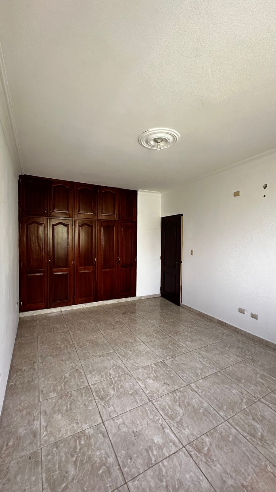 ???? APARTAMENTO EN VENTA Y/O ALQUILER  GURABO Foto 7321112-3.jpg