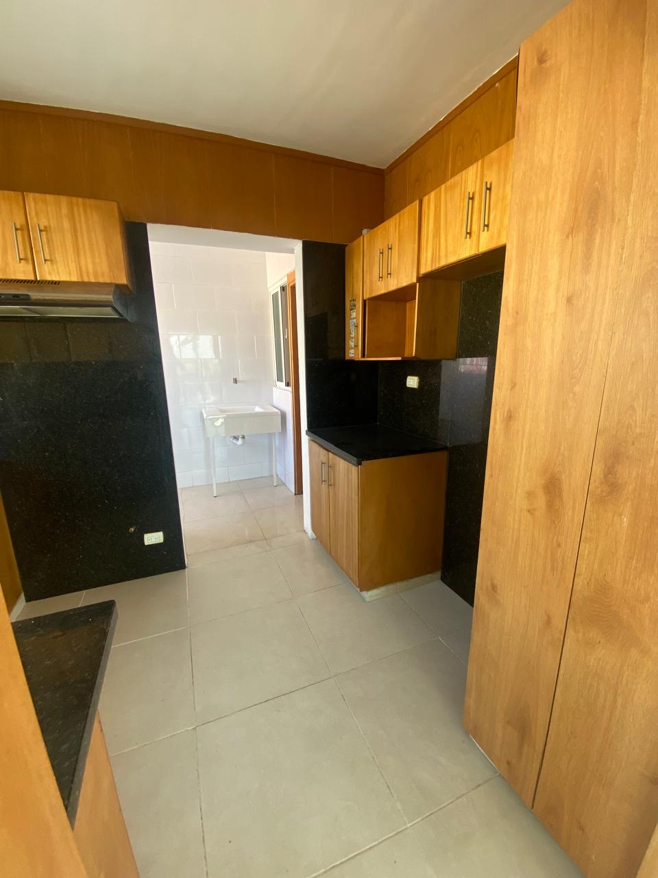 Apartamento en renta de 3 hab en Evaristo Morales Foto 7321326-5.jpg