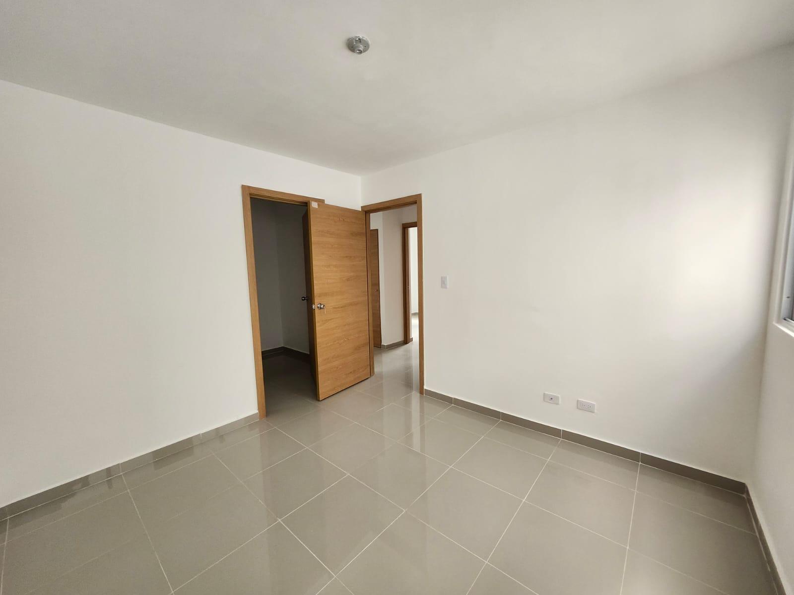Apartamento NUEVO en alquiler –  Santo Domingo Este Foto 7321353-11.jpg