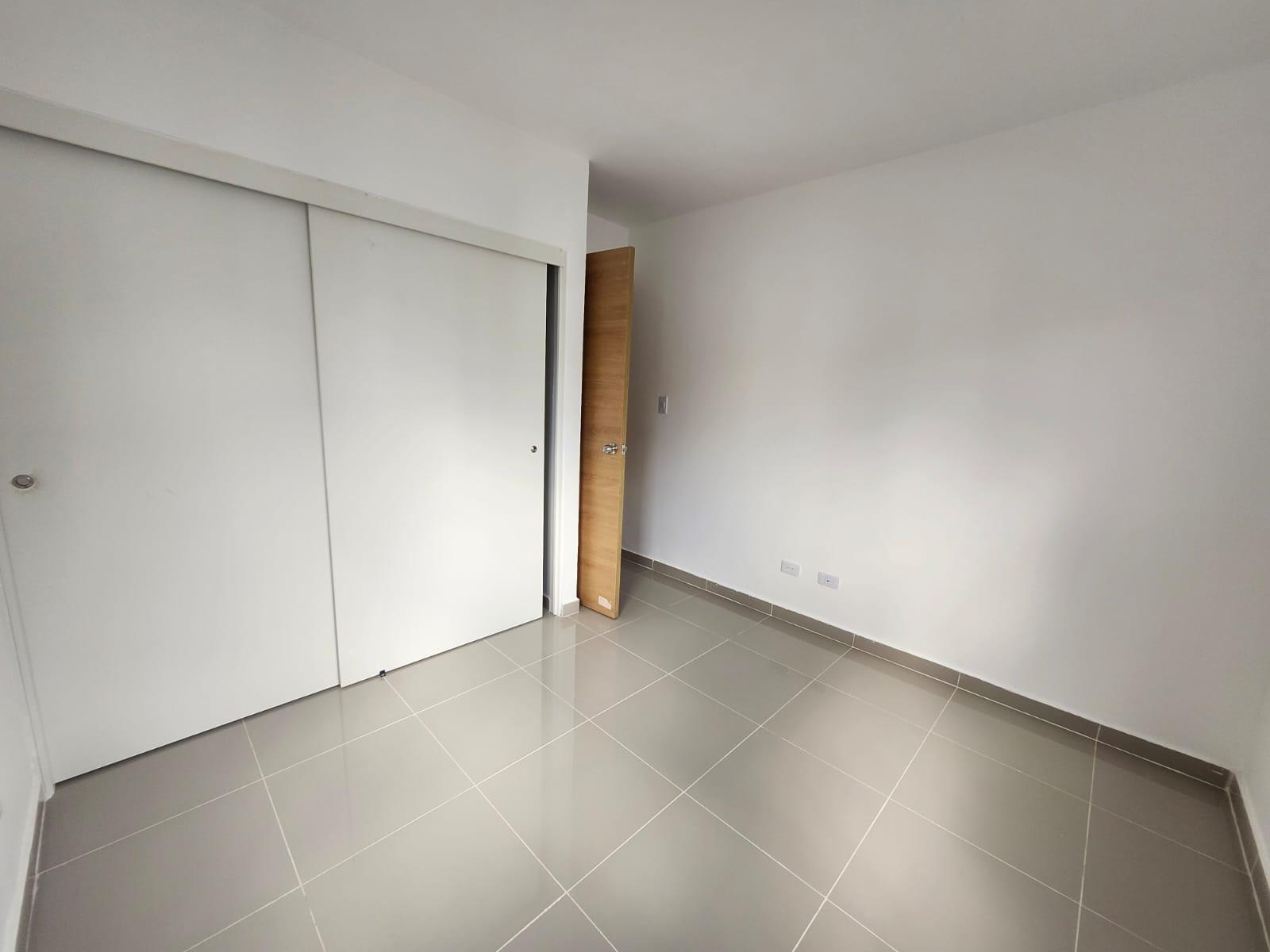 Apartamento NUEVO en alquiler –  Santo Domingo Este Foto 7321353-13.jpg
