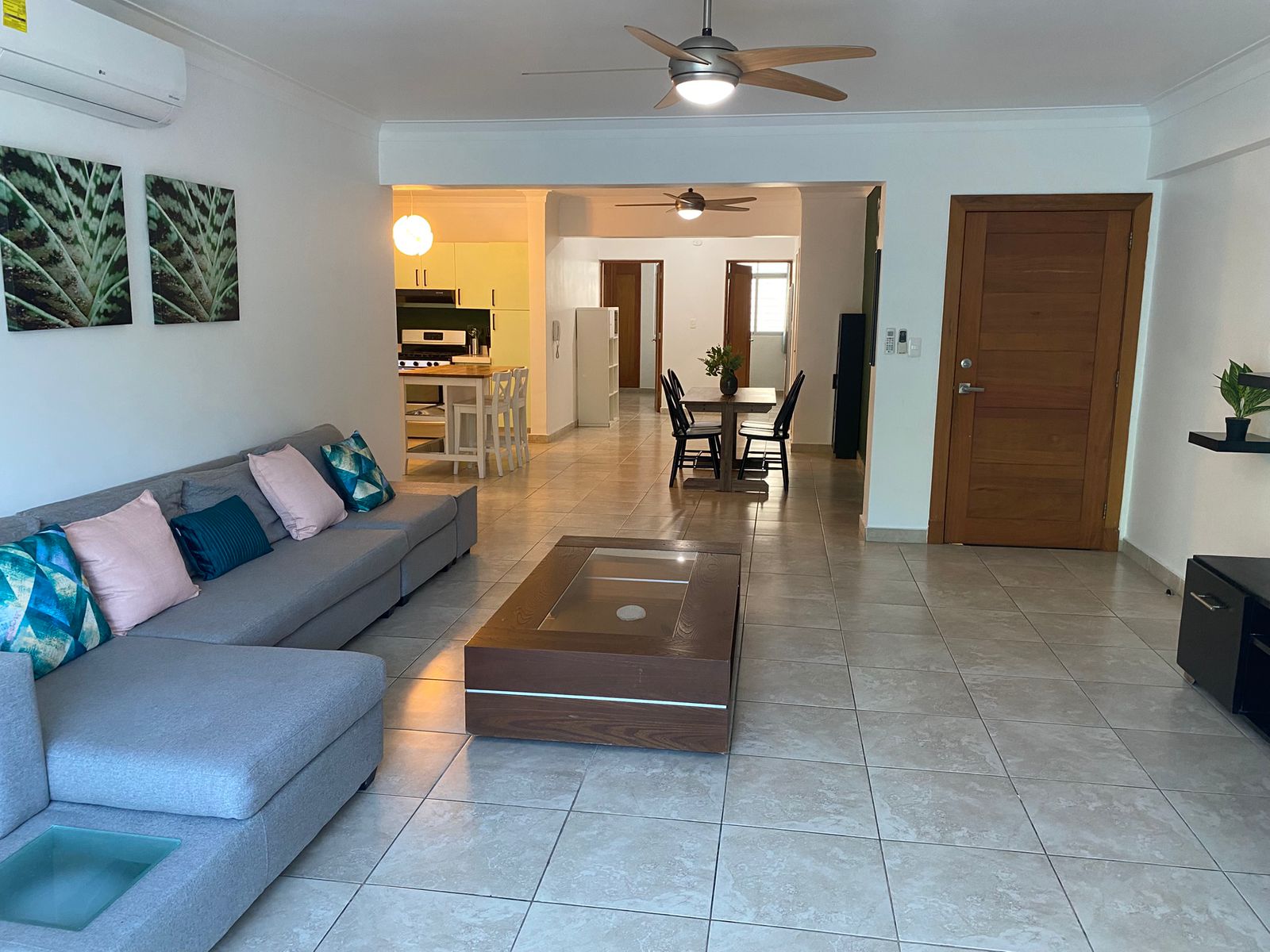 Apartamento totalmente amueblado – listo para mudarte Jardines del sur Foto 7321370-3.jpg