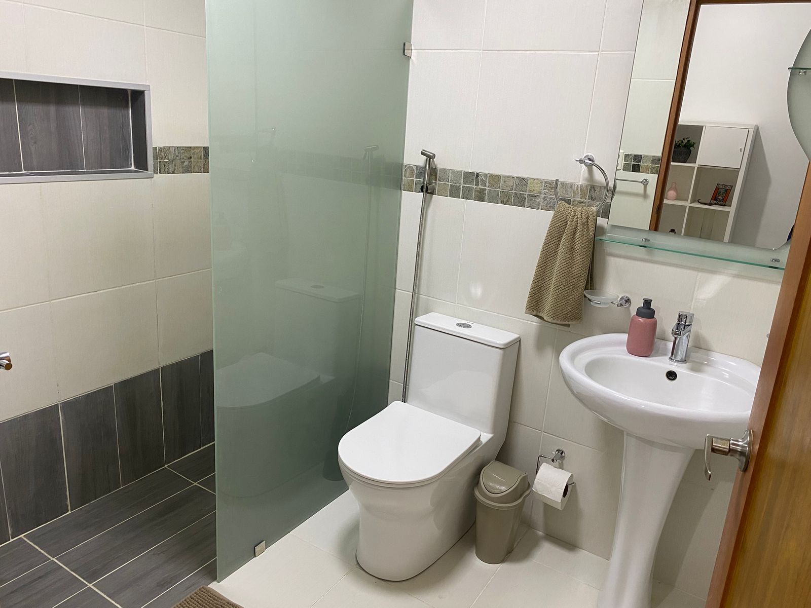 Apartamento totalmente amueblado – listo para mudarte Jardines del sur Foto 7321370-6.jpg