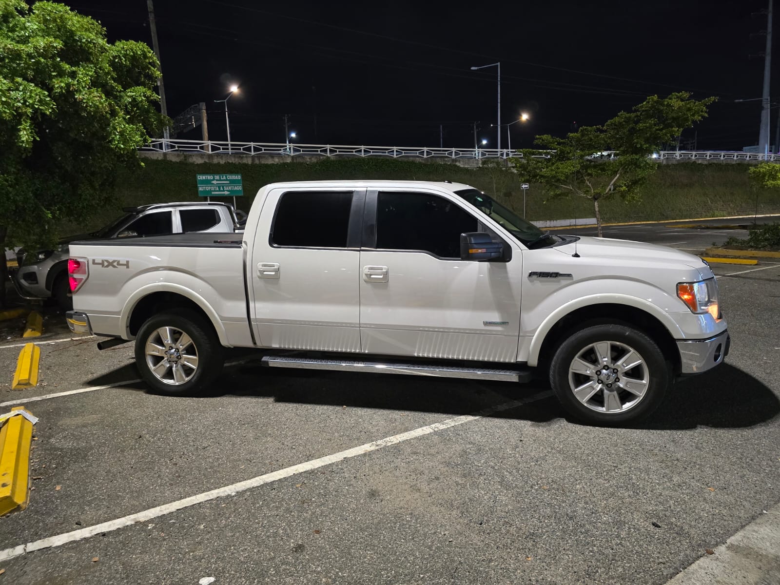 Ford F150 Lariat Doble Cabina 11  Foto 7321588-2.jpg