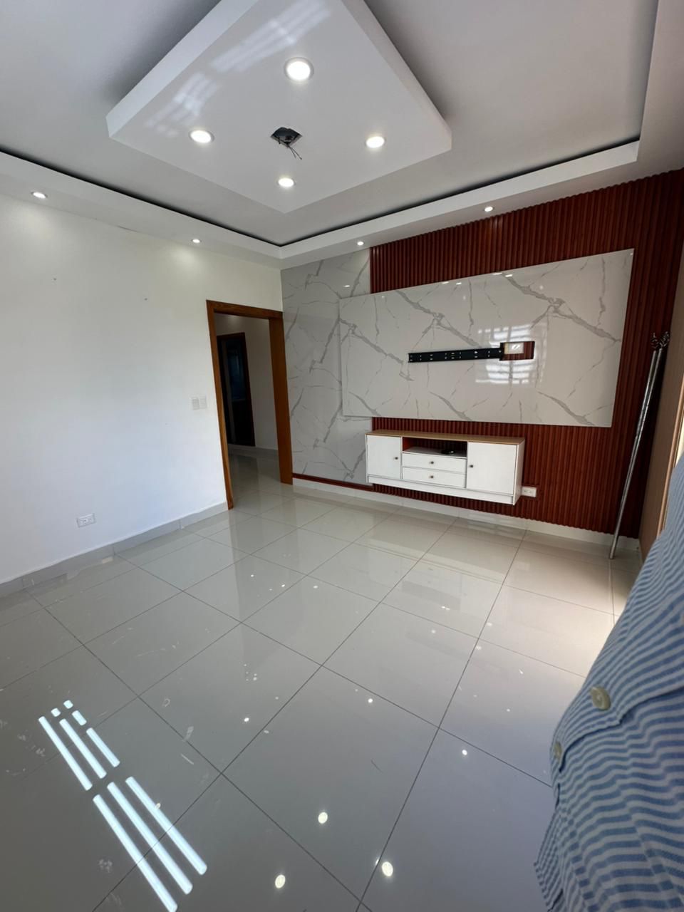 Casa Moderna en Venta en Prado Oriental  3 Habitaciones Jacuzzi y 4 Pa Foto 7321618-5.jpg