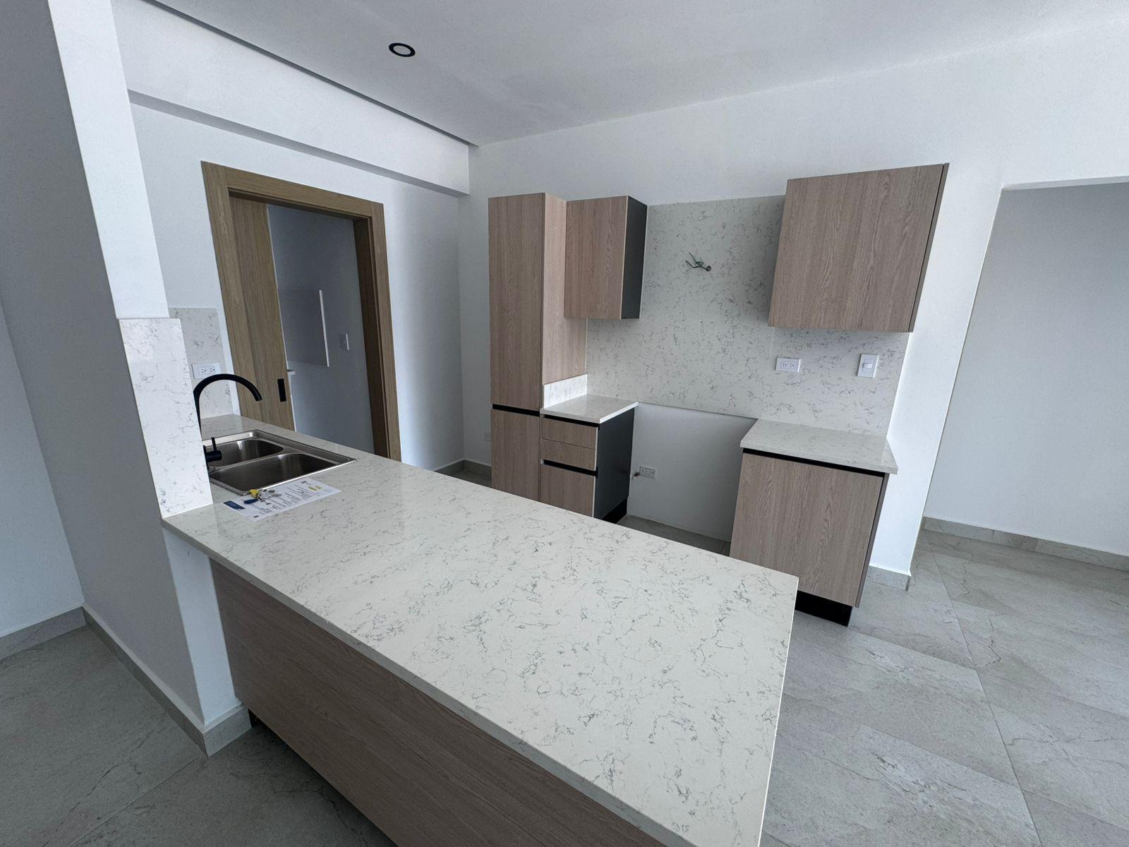 Renta apartamento en exclusivo sector Evaristo Morales Foto 7321621-7.jpg