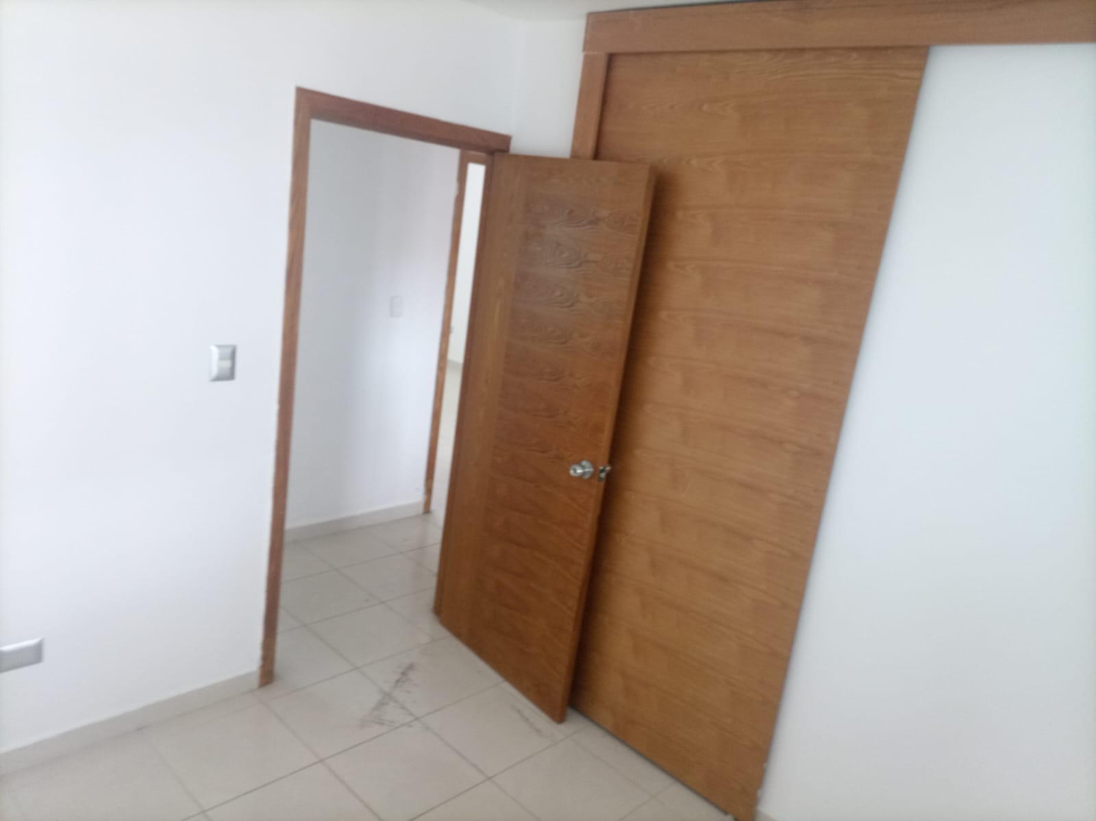 APTO en VENTA Próx Av Jacobo 2do Piso 3-Hab 2-B 1-Parq TTULO Próx COLI Foto 7321681-11.jpg