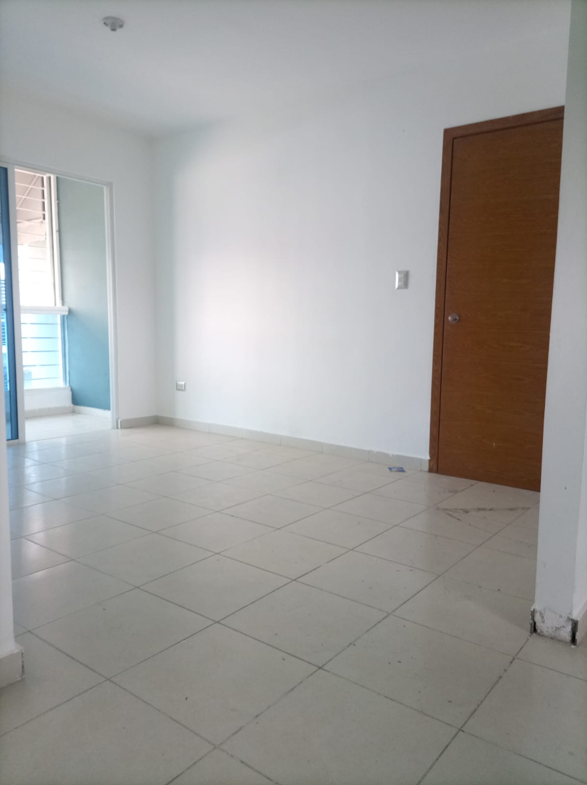 APTO en VENTA Próx Av Jacobo 2do Piso 3-Hab 2-B 1-Parq TTULO Próx COLI Foto 7321681-5.jpg