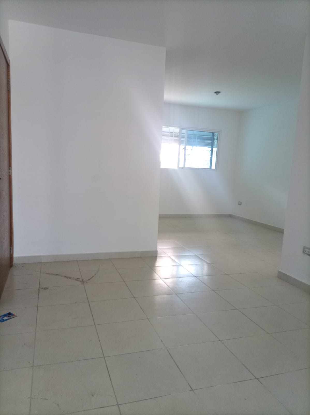 APTO en VENTA Próx Av Jacobo 2do Piso 3-Hab 2-B 1-Parq TTULO Próx COLI Foto 7321681-8.jpg