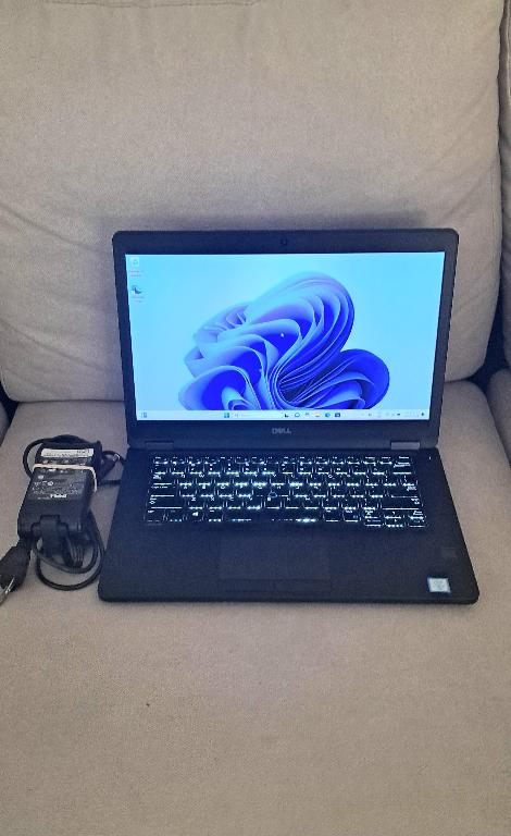 Laptop Dell 8GB 128GB SSD M2 i5 2.4Ghz E5480 Foto 7321857-1.jpg