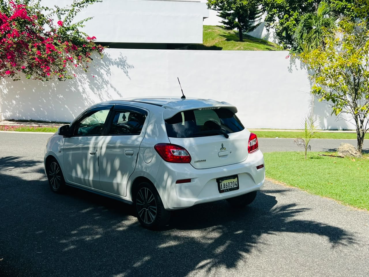 Mitsubishi Mirage 2018  Foto 7321871-5.jpg