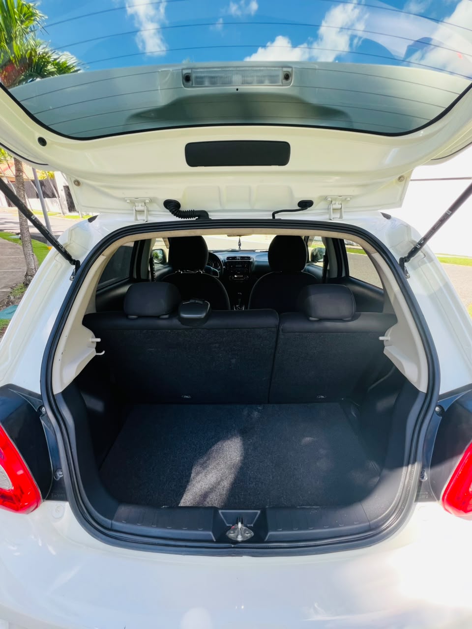 Mitsubishi Mirage 2018  Foto 7321871-9.jpg