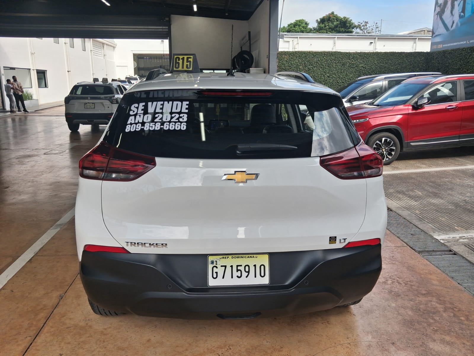 Chevrolet Tracker LT 2023 con 12.030 Kilómetros  Foto 7321904-4.jpg