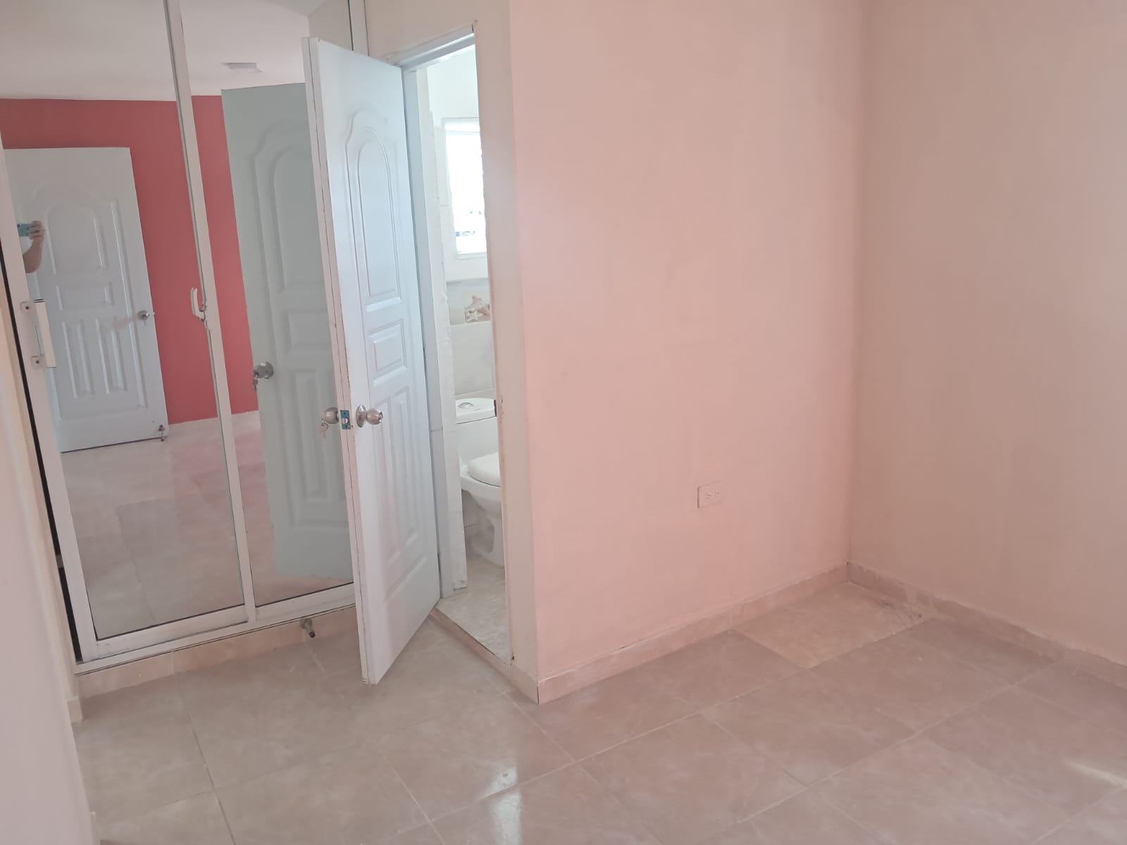 se alquila apartamento villa carmen 2da. etapa.  en un tercer nivel  m Foto 7322000-6.jpg