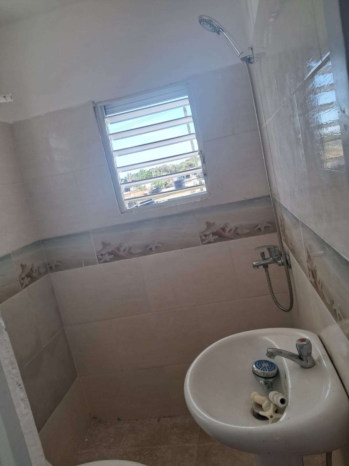 se alquila apartamento villa carmen 2da. etapa.  en un tercer nivel  m Foto 7322000-9.jpg