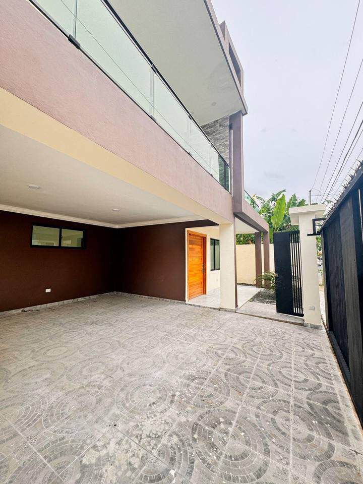 Venta de Hermosa Casa en Prado Oriental – Santo Domingo Este Foto 7322040-2.jpg