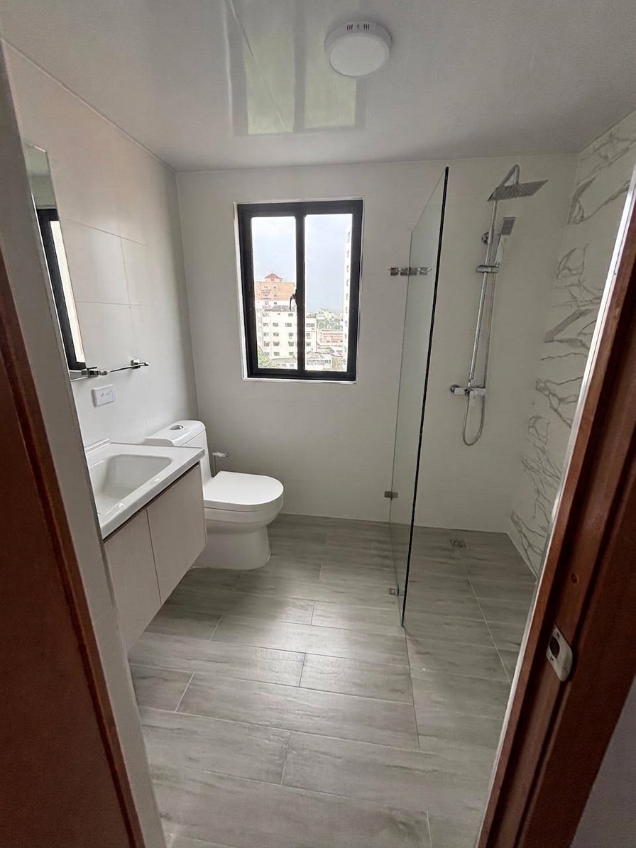 Alquiler de apartamento nuevo en Evaristo Morales Foto 7322060-10.jpg
