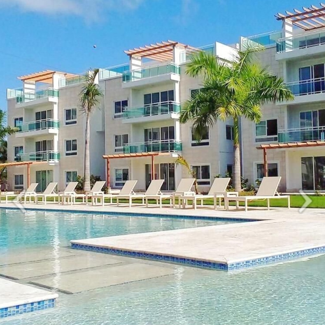 VENDO PENTHOUSE DE LUJO AMUEBLADO en Metro Country Club JUAN DOLIO 300 Foto 7322110-7.jpg