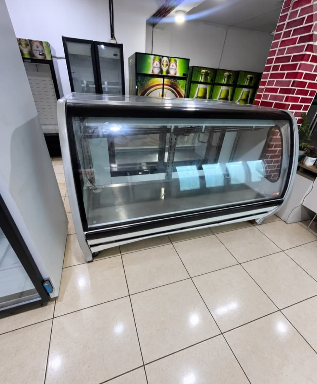 Vitrina refrigerada con envio y garantia. Foto 7322112-1.jpg