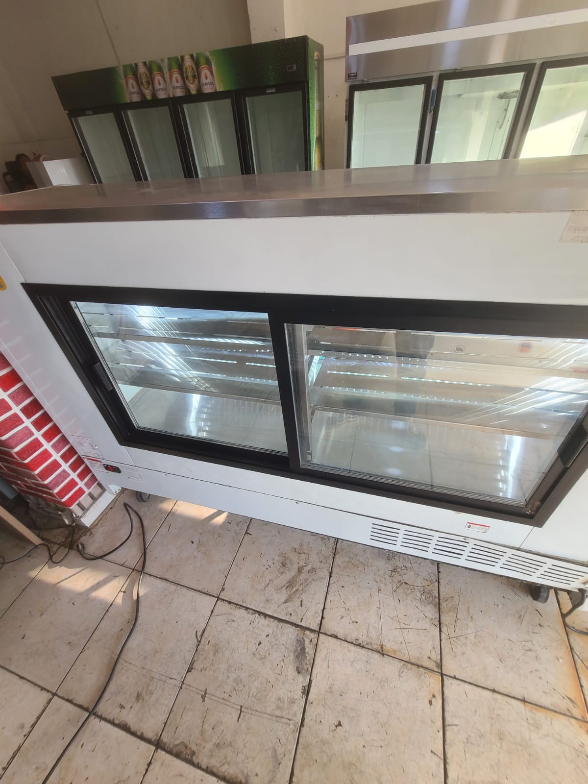 Vitrina refrigerada con envio y garantia. Foto 7322112-5.jpg