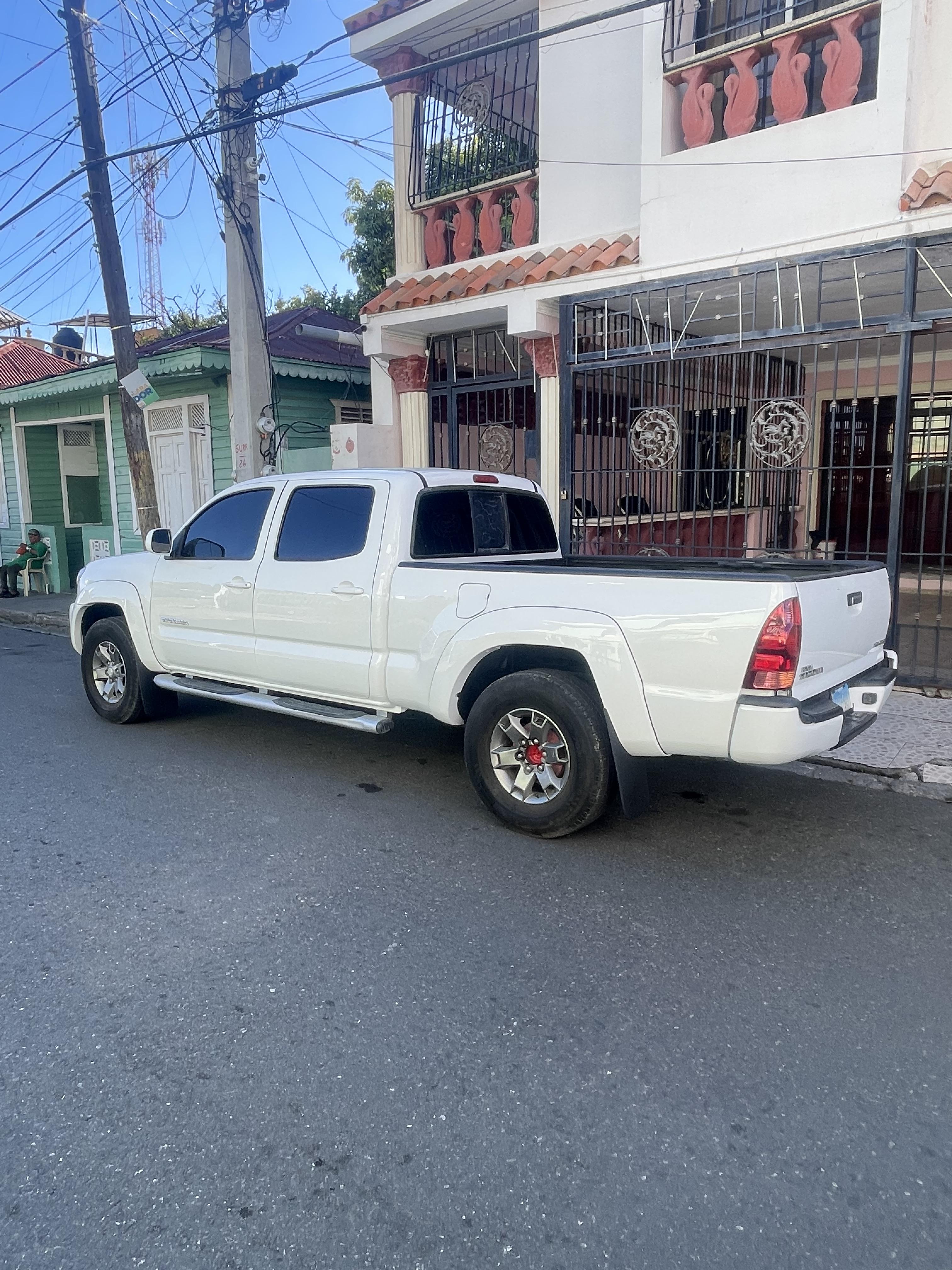 Toyota Tacoma 4x4 2006 en Peravia Foto 7322118-3.jpg
