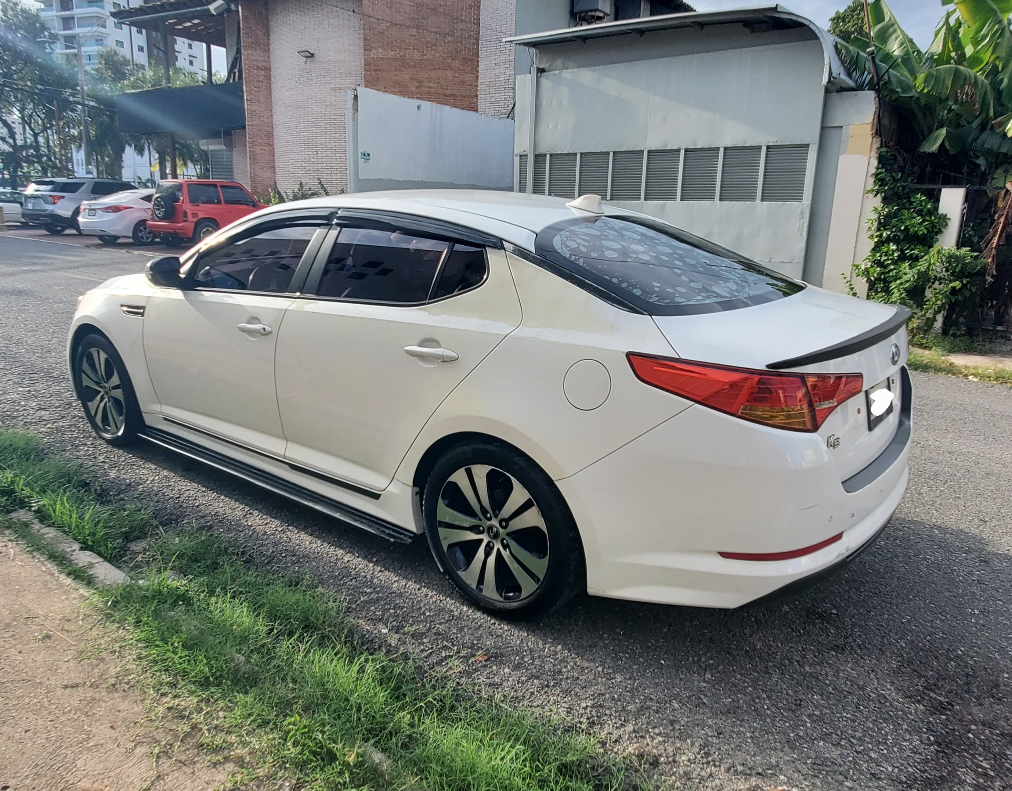 Kia k5 color blanco original Foto 7322120-9.jpg