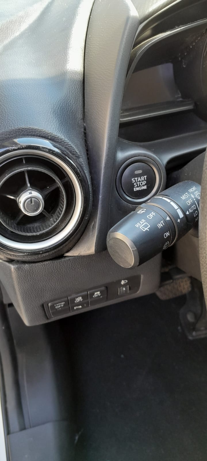 MAZDA DEMIO 2019 BLANCO RECIEN IMPORTADO SUPER INICIAL 150000 Foto 7322125-3.jpg