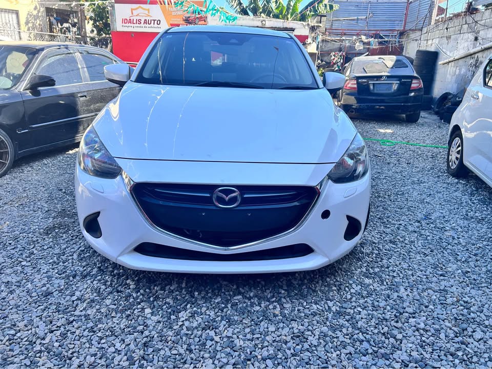 MAZDA DEMIO 2019 BLANCO RECIEN IMPORTADO SUPER INICIAL 150000 Foto 7322125-9.jpg