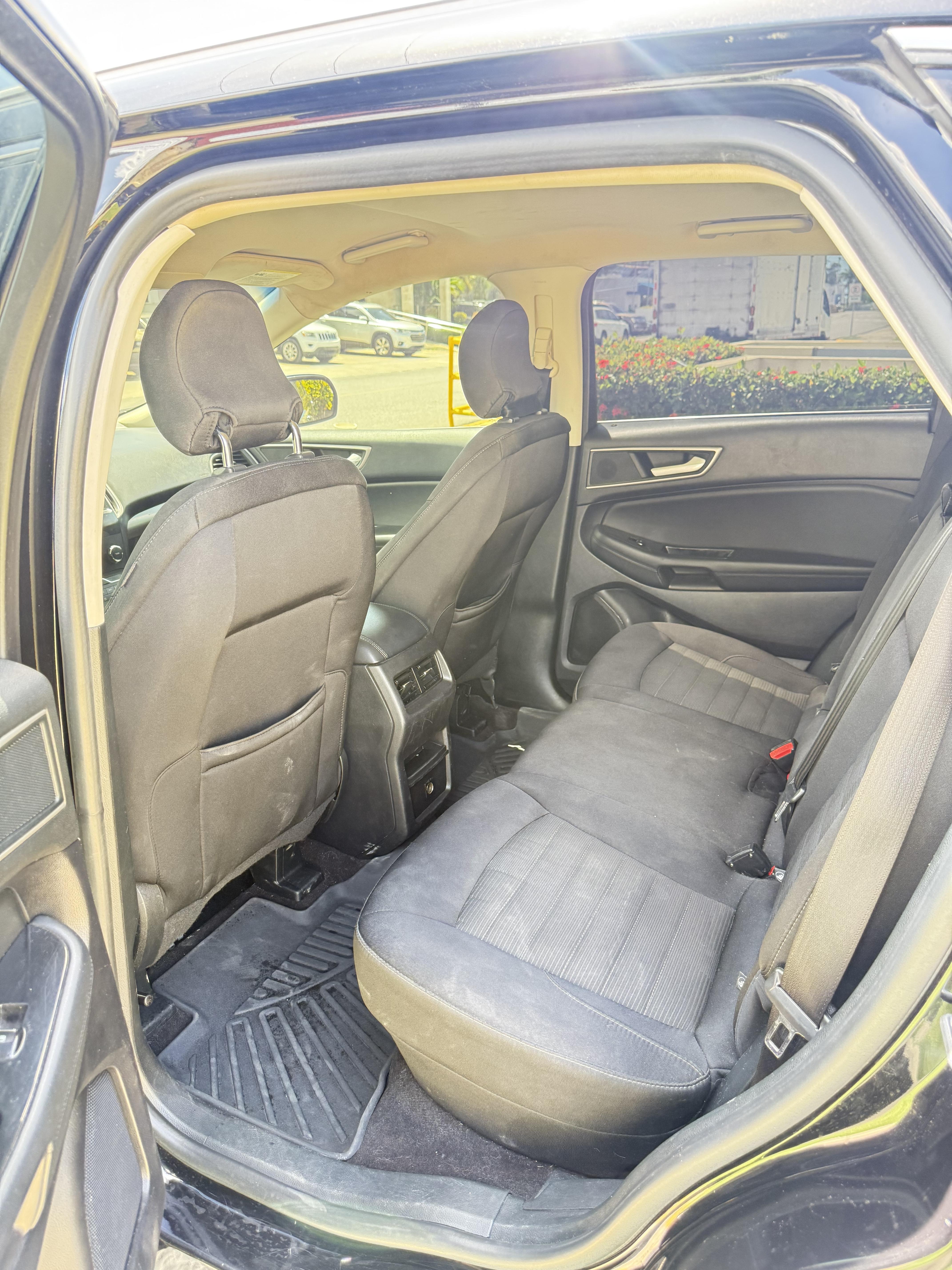 VENTA DE TRASPASO FORD EDGE 2019 180 MIL NEGOCIABLE Foto 7322130-2.jpg