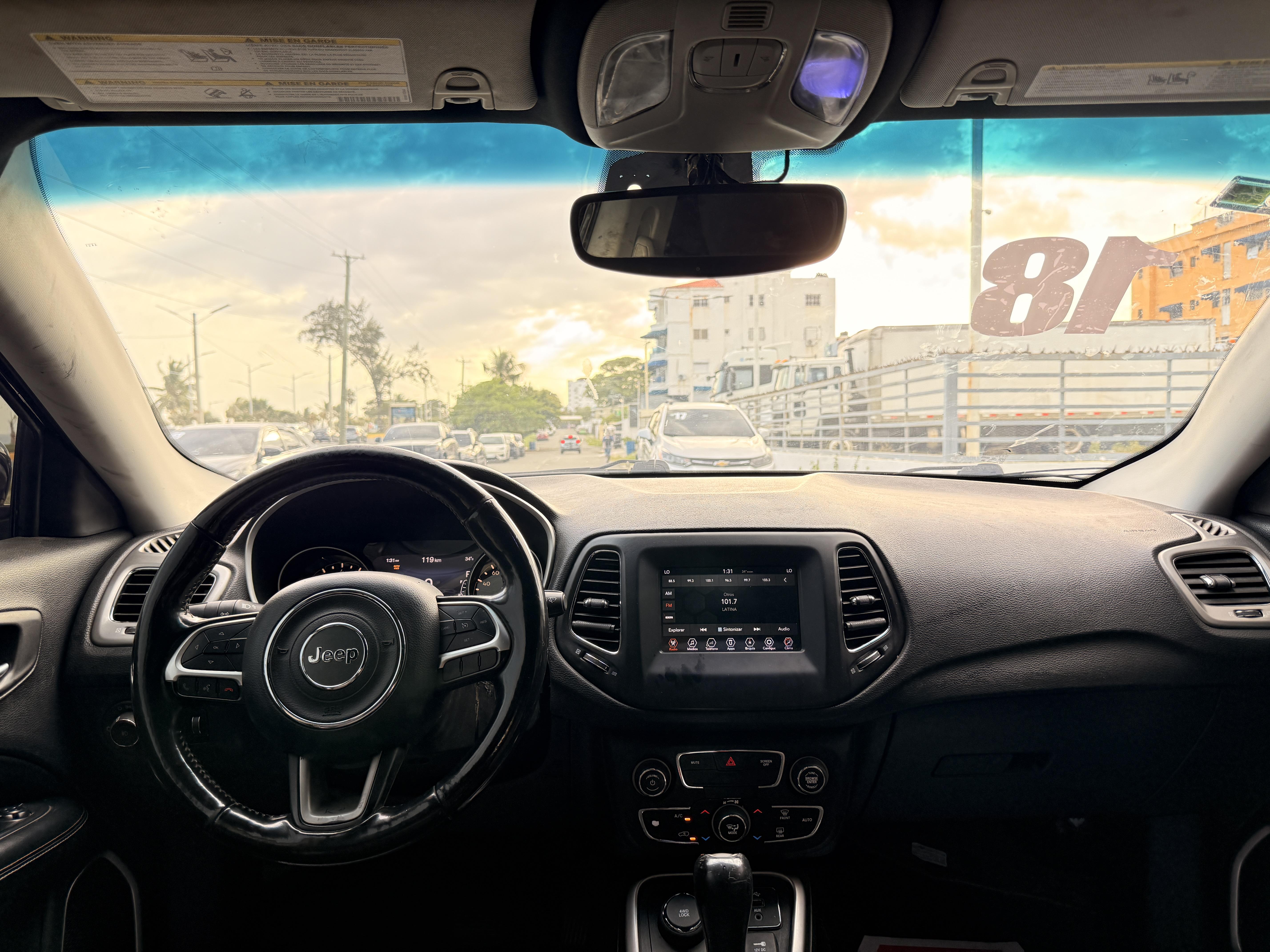Jeep Compass Latitude 4x4 2018 Foto 7322158-6.jpg