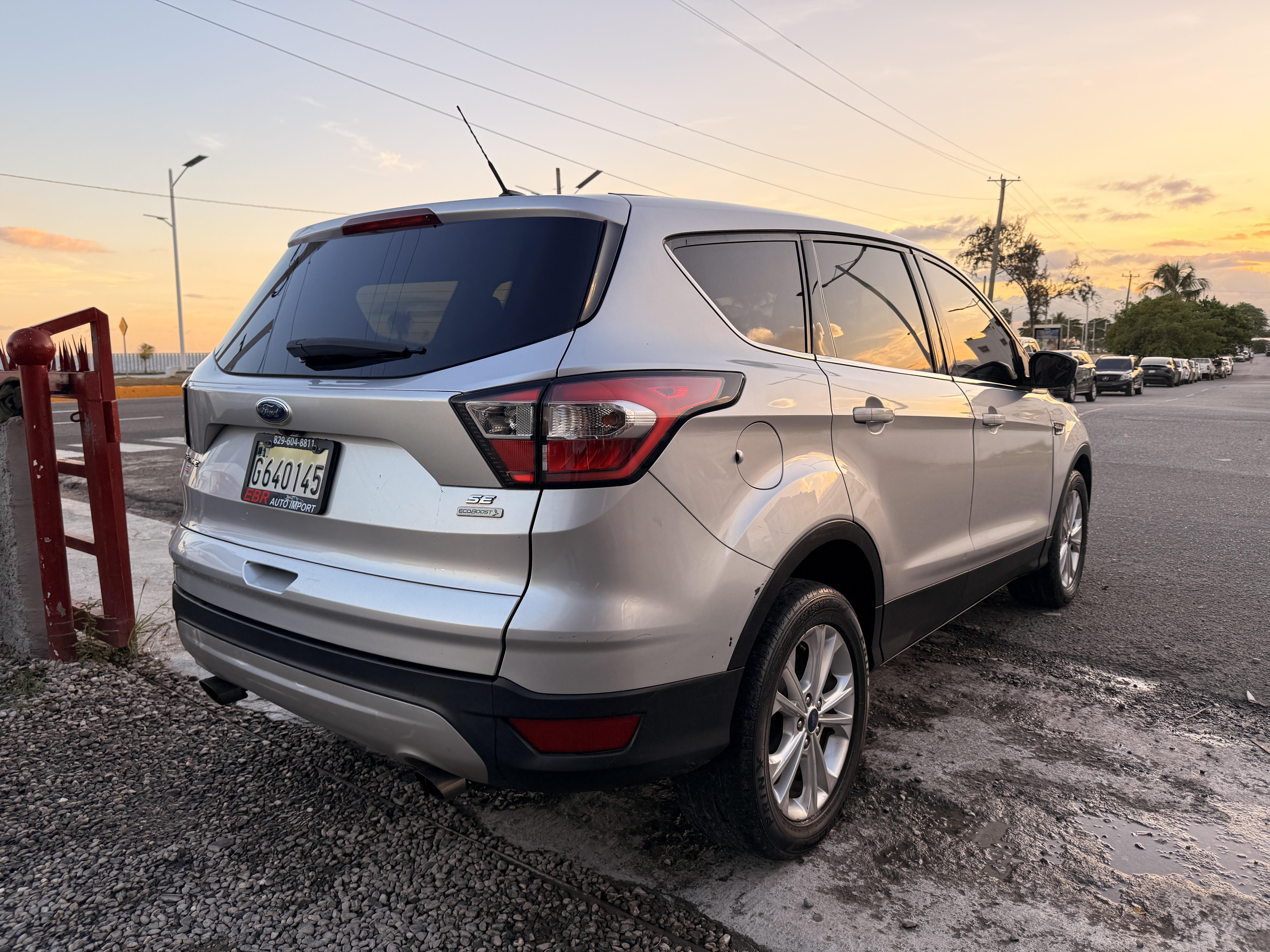 Ford Escape SE EcoBoost 2017 Foto 7322160-3.jpg