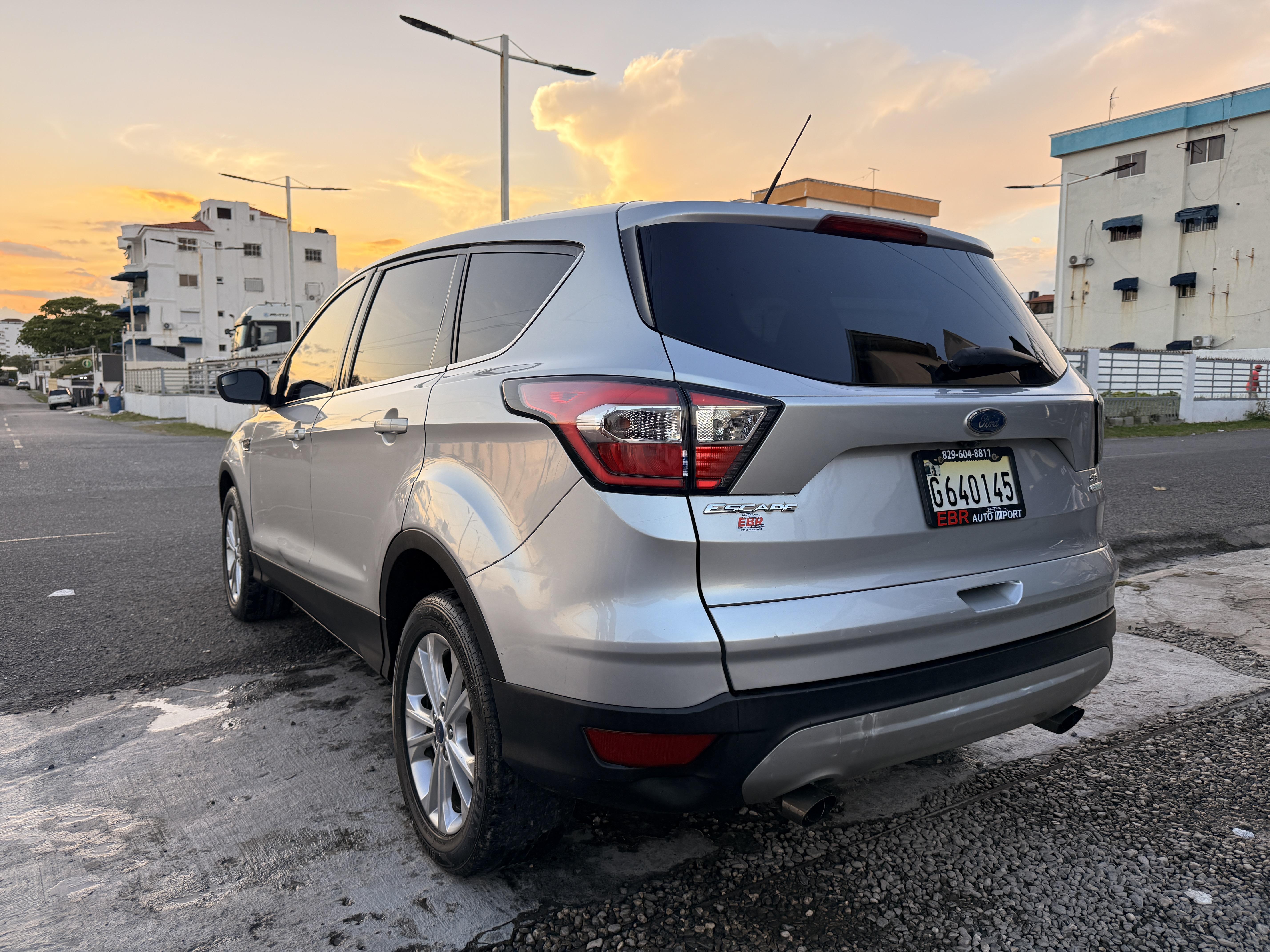 Ford Escape SE EcoBoost 2017 Foto 7322160-4.jpg