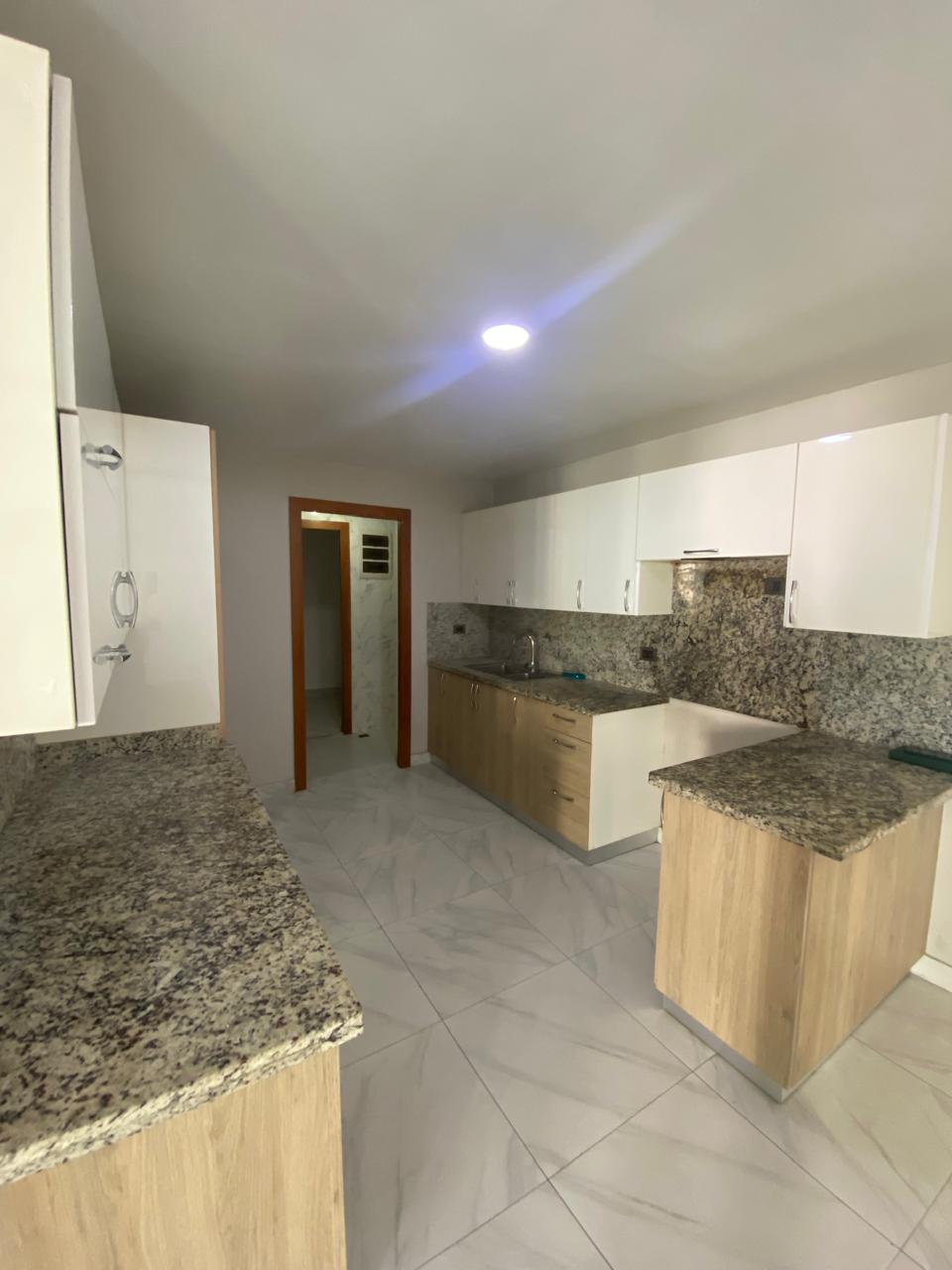 Venta de Apartamento Evaristo Morales Distrito Nacional Foto 7322235-3.jpg