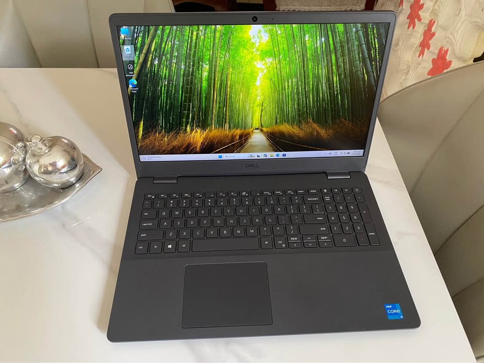 ???? Dell Vostro 3500 Core i5 11va  512GB SSD  8GB RAM  Win 11 Pro Foto 7322236-4.jpg