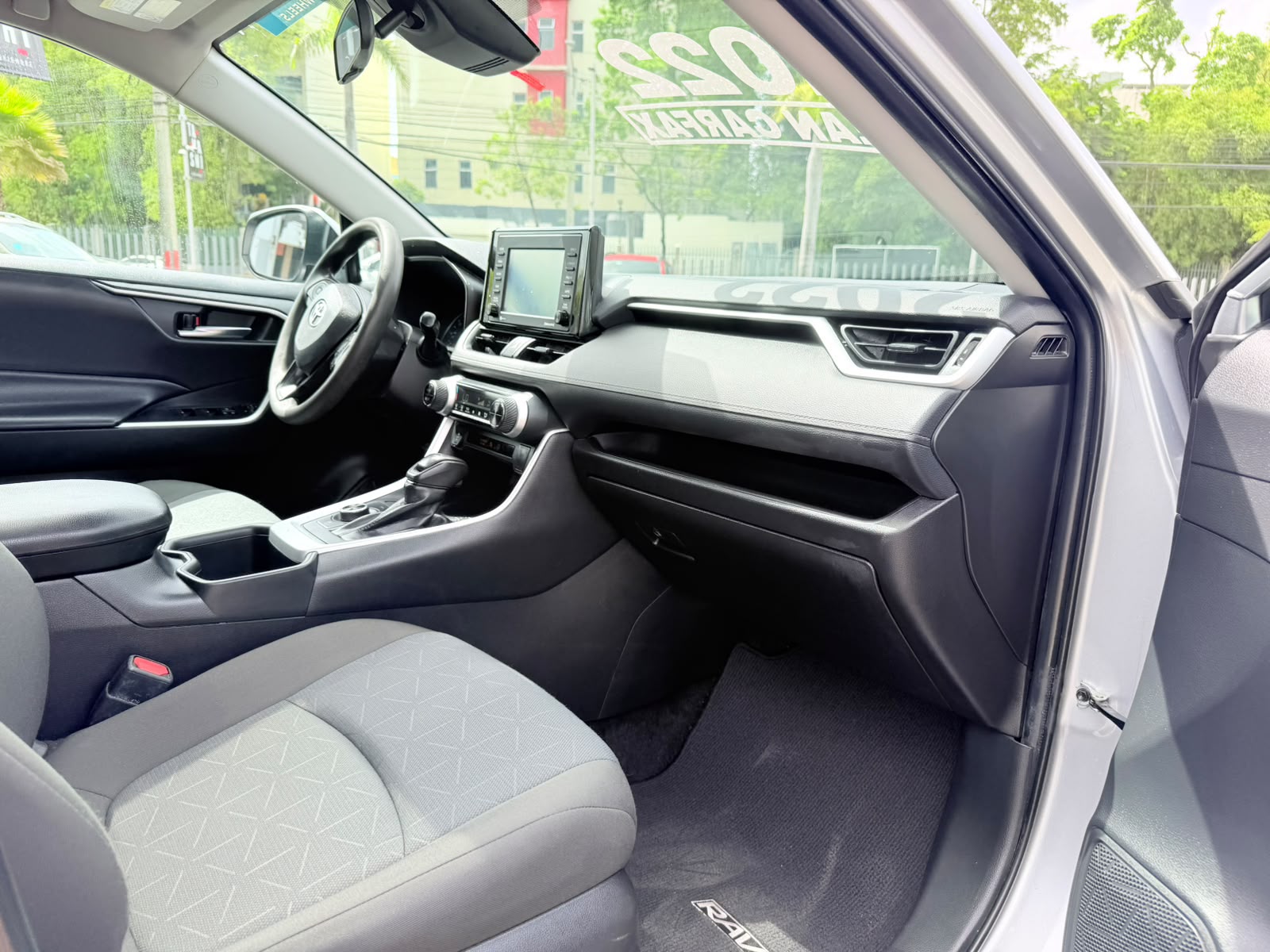 Toyota RAV4 XLE Hybrid AWD 2022 Foto 7322578-12.jpg