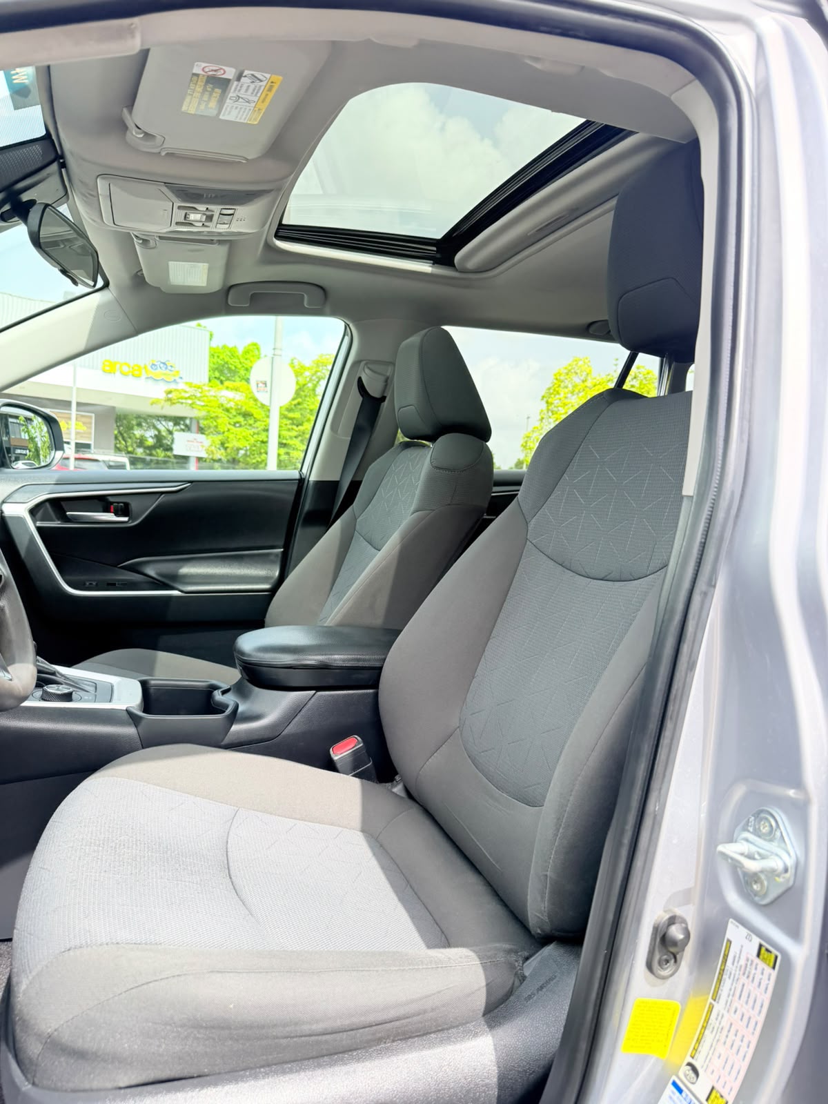 Toyota RAV4 XLE Hybrid AWD 2022 Foto 7322578-8.jpg